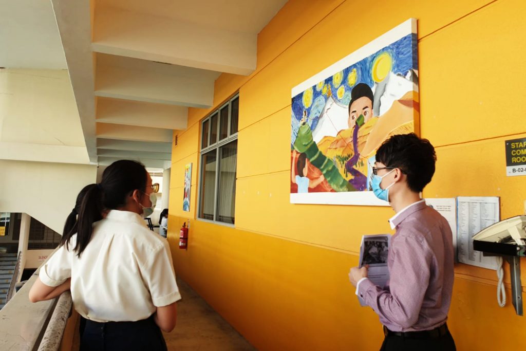 xinmin secondary school literature students on post-exam art trail activity