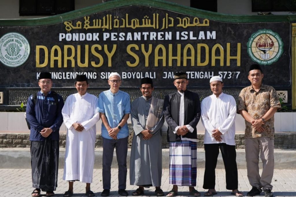 aqil hamzah with officials from pondok pesantren islam darusy syahadah, a former recruitment ground for defunct terrorist organisation organisation jemaah islamiyah